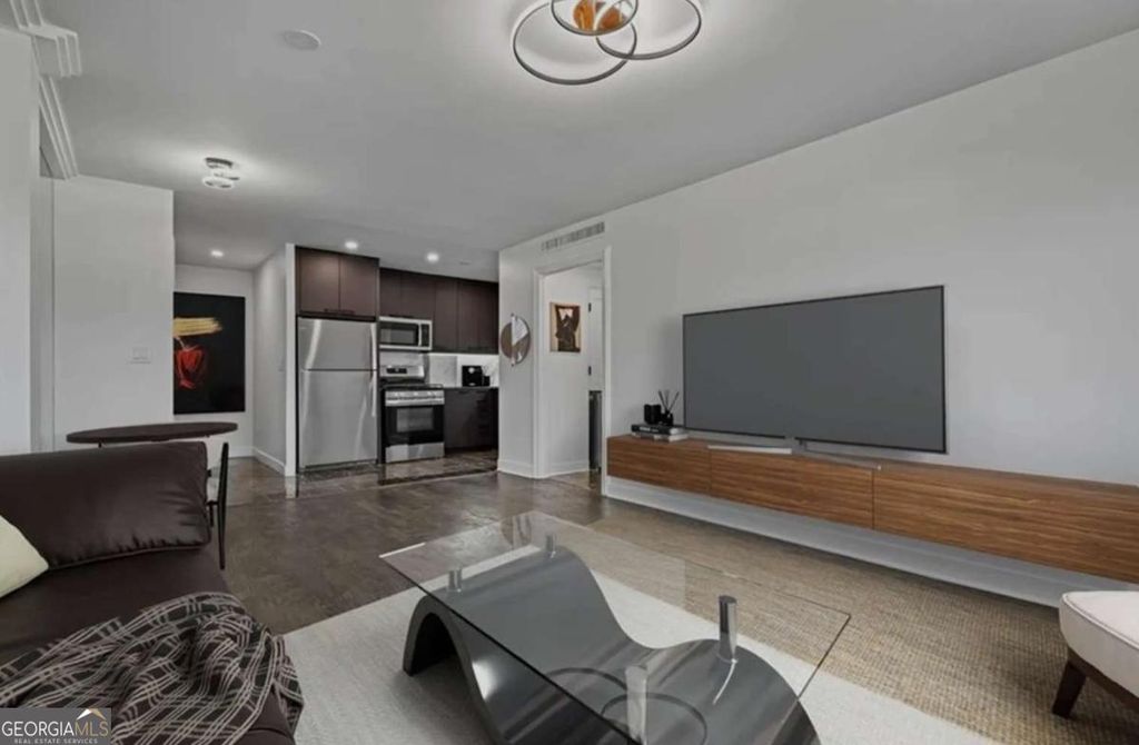 Photo of 2285 Peachtree Road NE #1004, Atlanta, GA 30309 (MLS # 10653332)