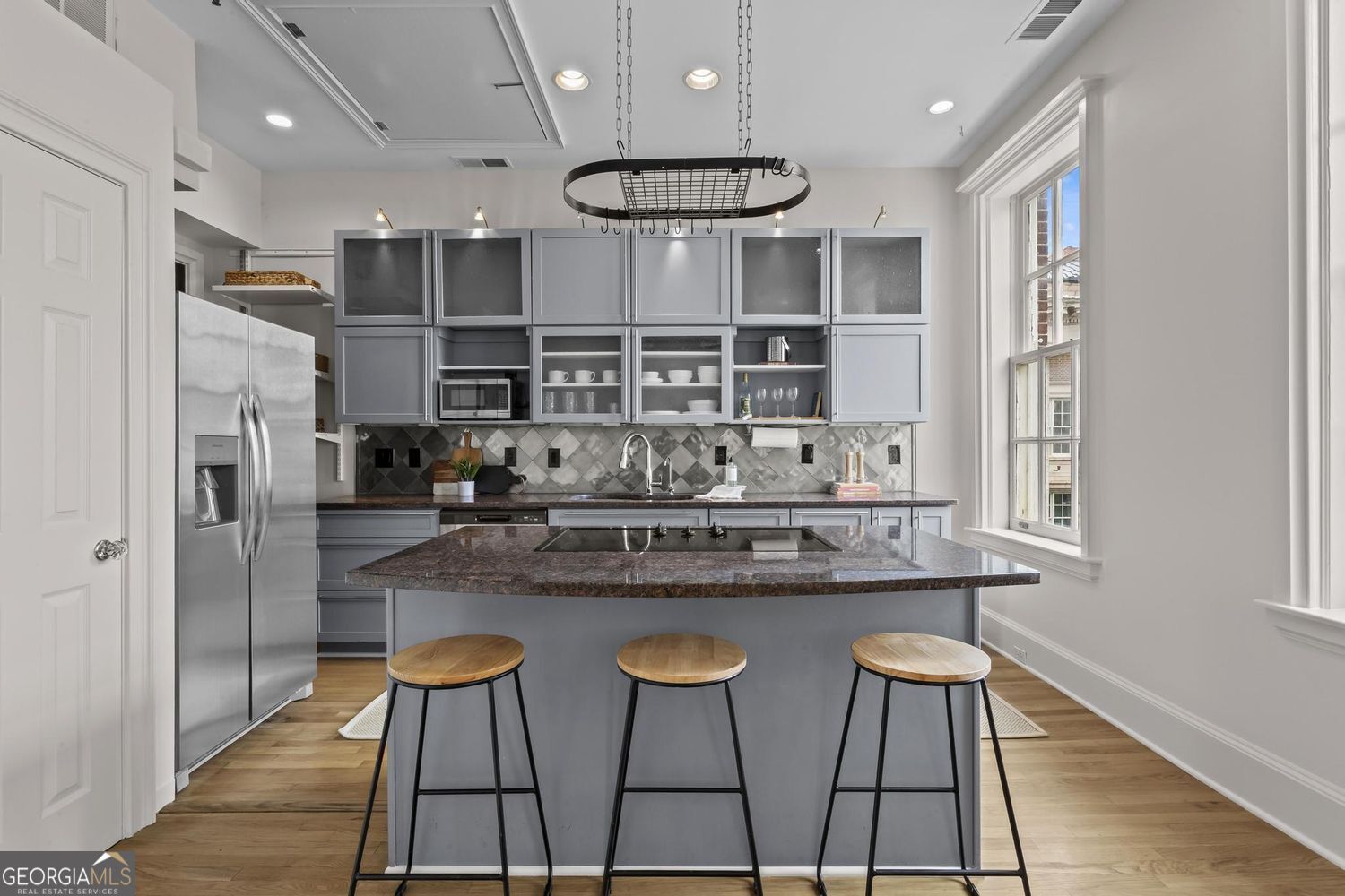 30 5th ST NE 1004
