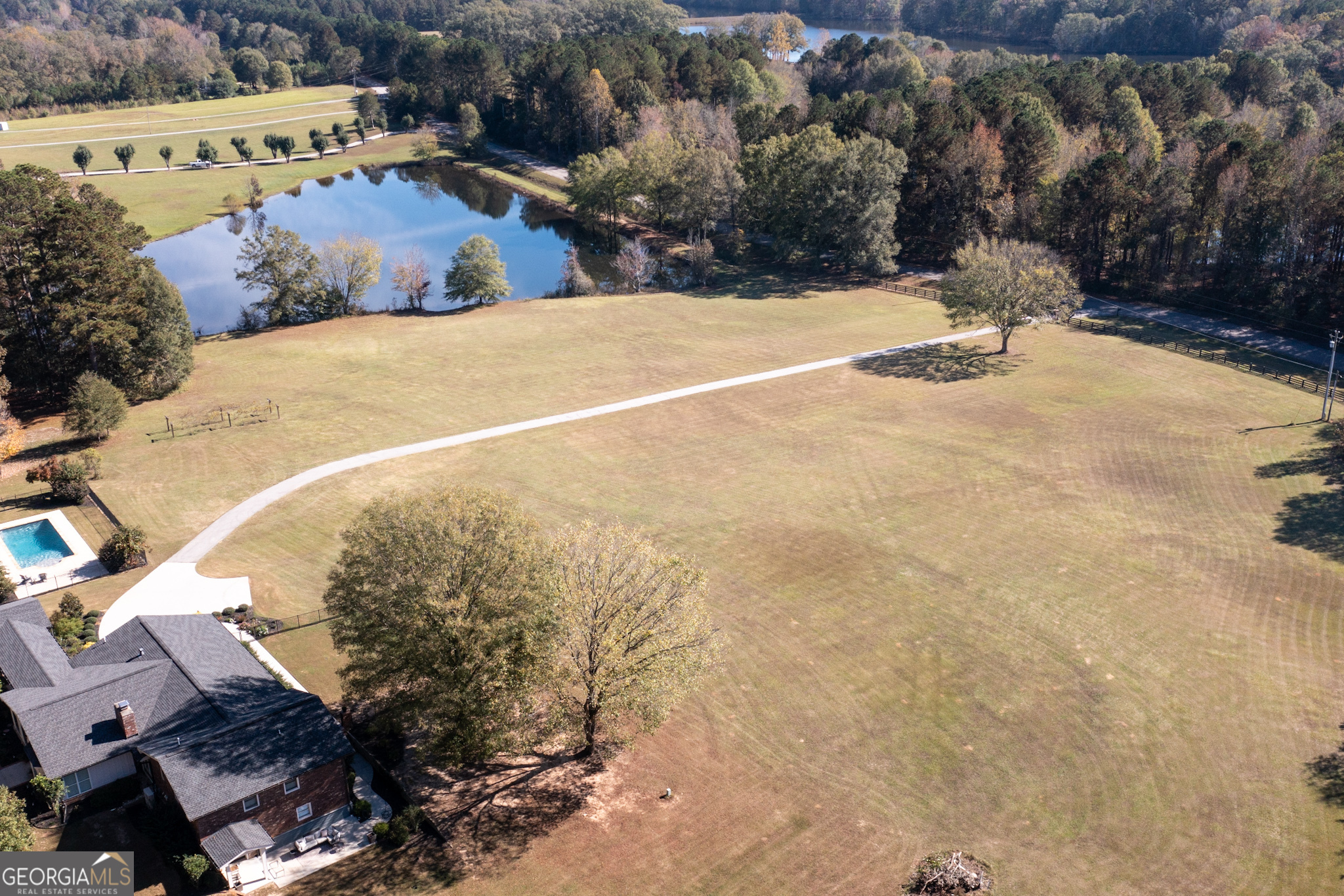 Fayetteville, Georgia 30215, United States, 4 Bedrooms Bedrooms, ,3 BathroomsBathrooms,Residential,Pending,1144