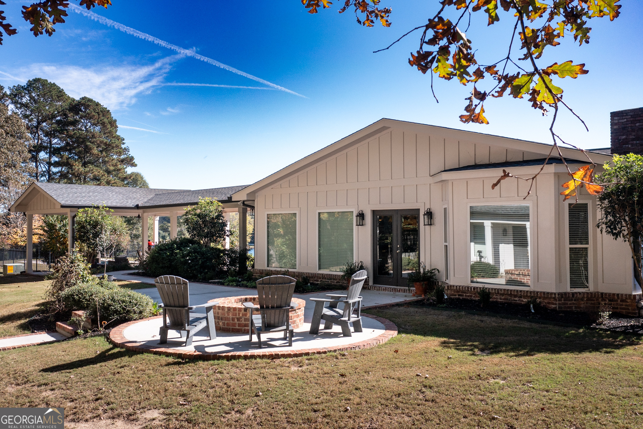 Fayetteville, Georgia 30215, United States, 4 Bedrooms Bedrooms, ,3 BathroomsBathrooms,Residential,Pending,1144