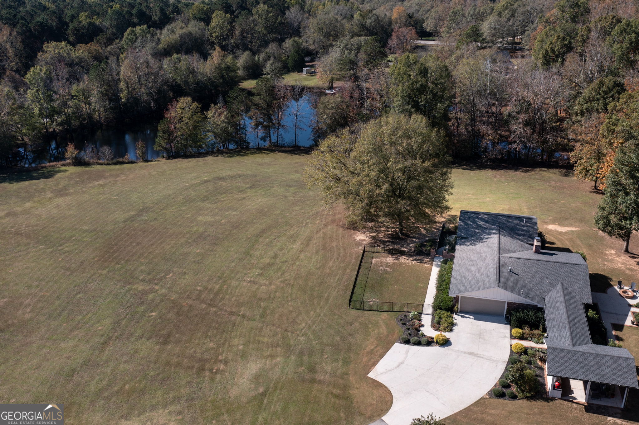 Fayetteville, Georgia 30215, United States, 4 Bedrooms Bedrooms, ,3 BathroomsBathrooms,Residential,Pending,1144