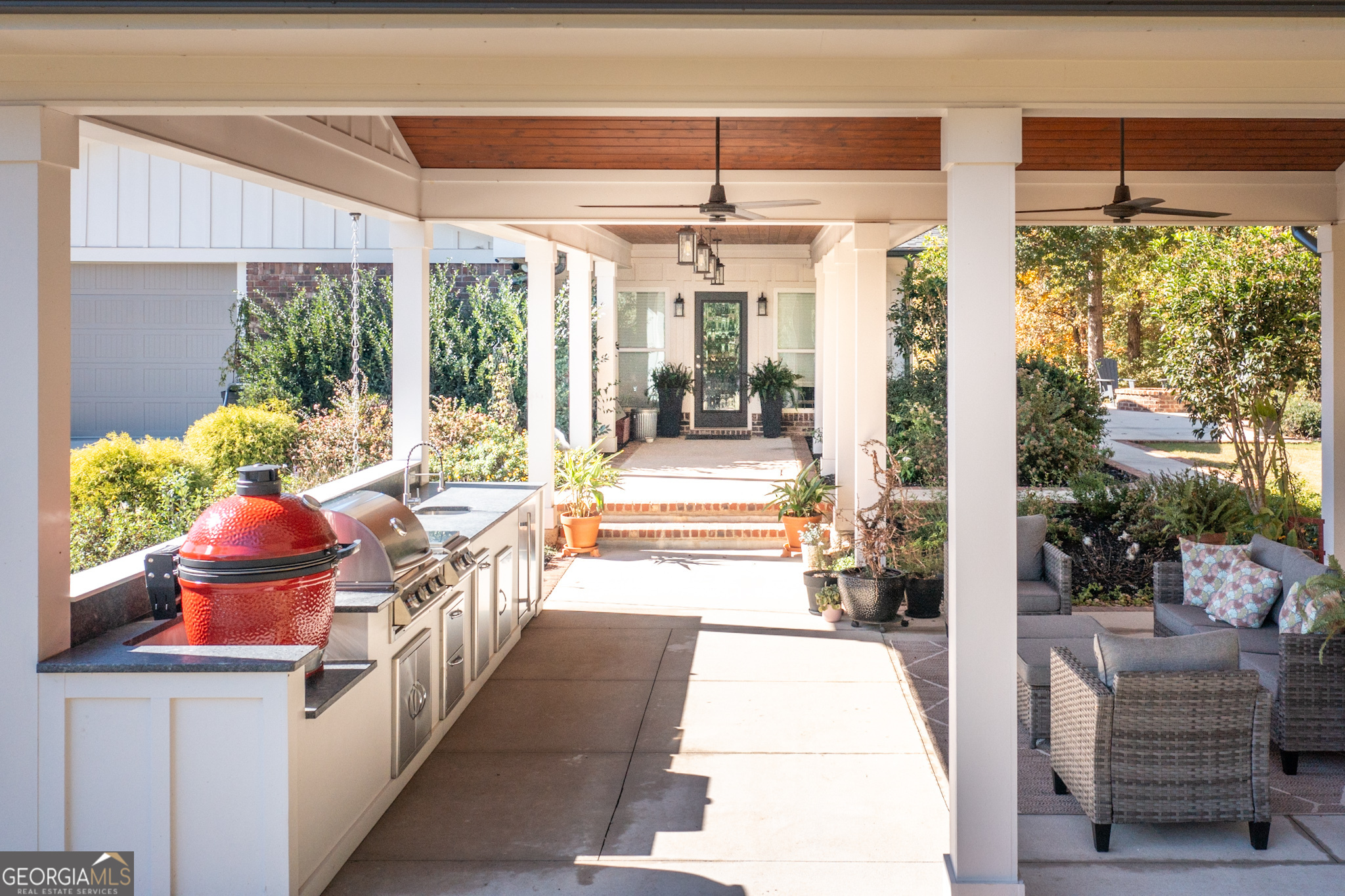 Fayetteville, Georgia 30215, United States, 4 Bedrooms Bedrooms, ,3 BathroomsBathrooms,Residential,Pending,1144