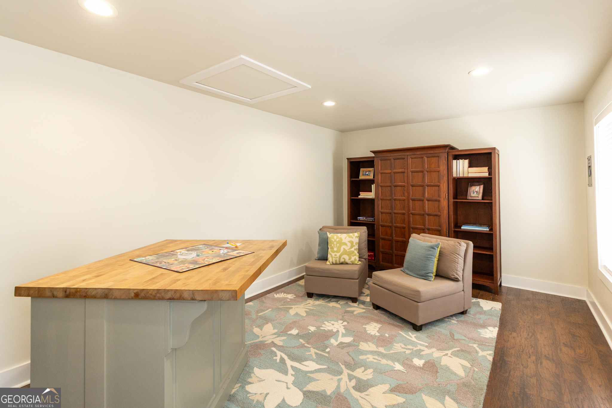 Fayetteville, Georgia 30215, United States, 4 Bedrooms Bedrooms, ,3 BathroomsBathrooms,Residential,Pending,1144