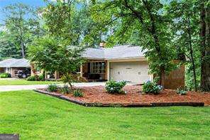 3843 Lake DR SE