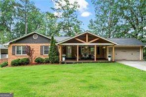 3843 Lake DR SE Smyrna GA 30082