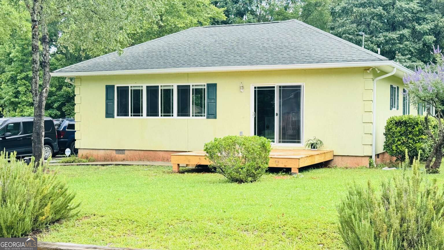 108 Wesley LN