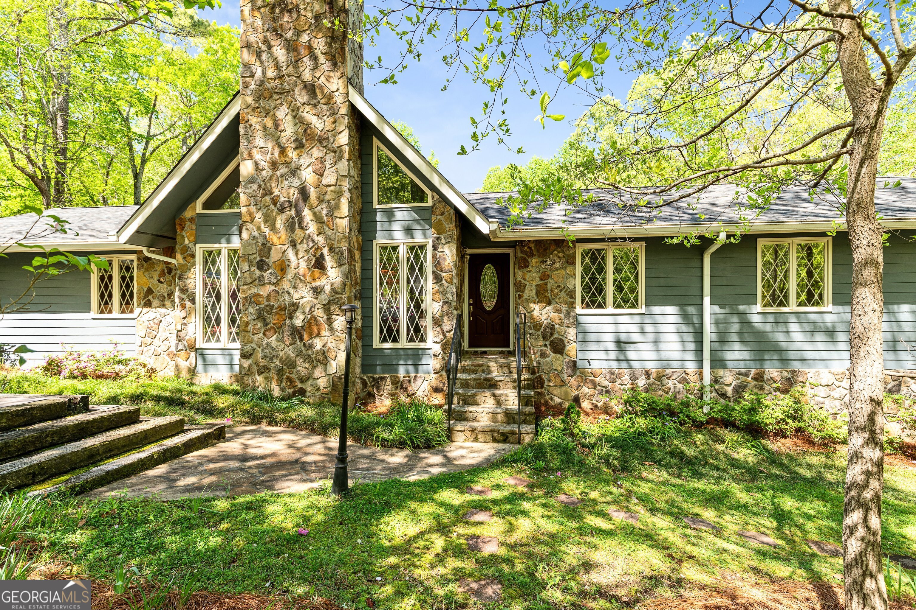 175 Flat Creek CT
