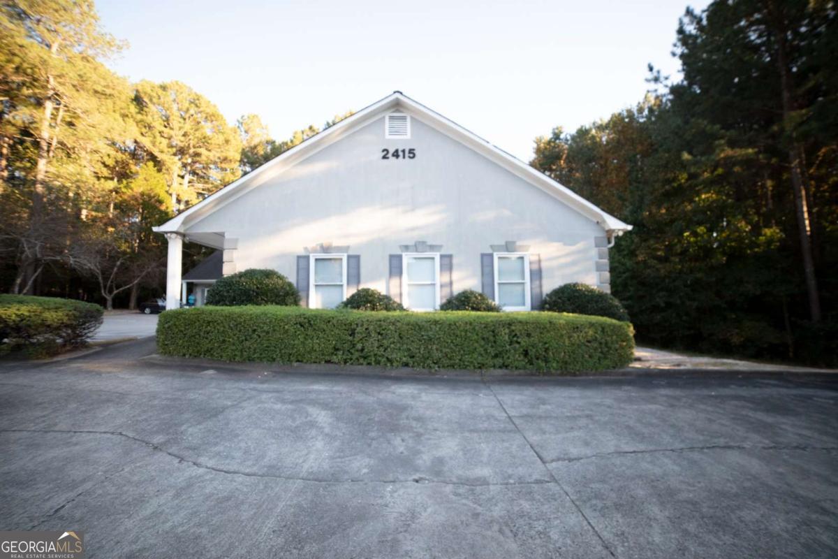 CALLING ALL GROWING CONGREGATIONS/HOUSES OF WORSHIP...THIS SPACE MIGHT BE IDEAL FOR YOU! Professional office space available for lease next to established dental practice. This space contains over 2400sq ft of office space that offers the convenience of an open floor as well as the privacy of individual offices. Parking is limited Monday-Thursday between 8:am-4:pm, however spaces are widely available in the evenings and all day Friday-Sunday making it ideal for a small staff, a business without a lot of daily foot traffic or for those who keep a non-traditional schedule. The Landlord will be replacing the flooring but will allow the new tenants to choose the color and will remove the angled wall in the smaller part of the suite if requested. DO NOT DISTURB THE DENTAL OFFICE WITH QUESTIONS OR REQUESTS FOR SHOWINGS. ALL SHOWINGS NEED TO BE SCHEDULED THROUGH THE LISTING AGENT.