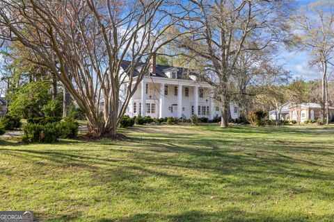 215 Hartwell RD Lavonia GA 30553