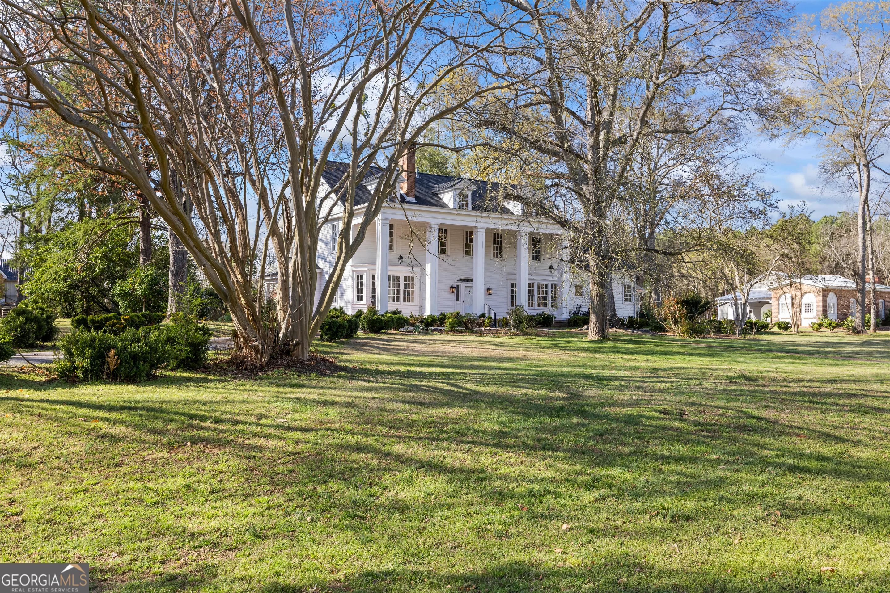 215 Hartwell Road