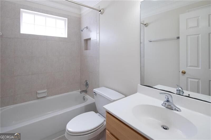 Edgewood - Residential Lease