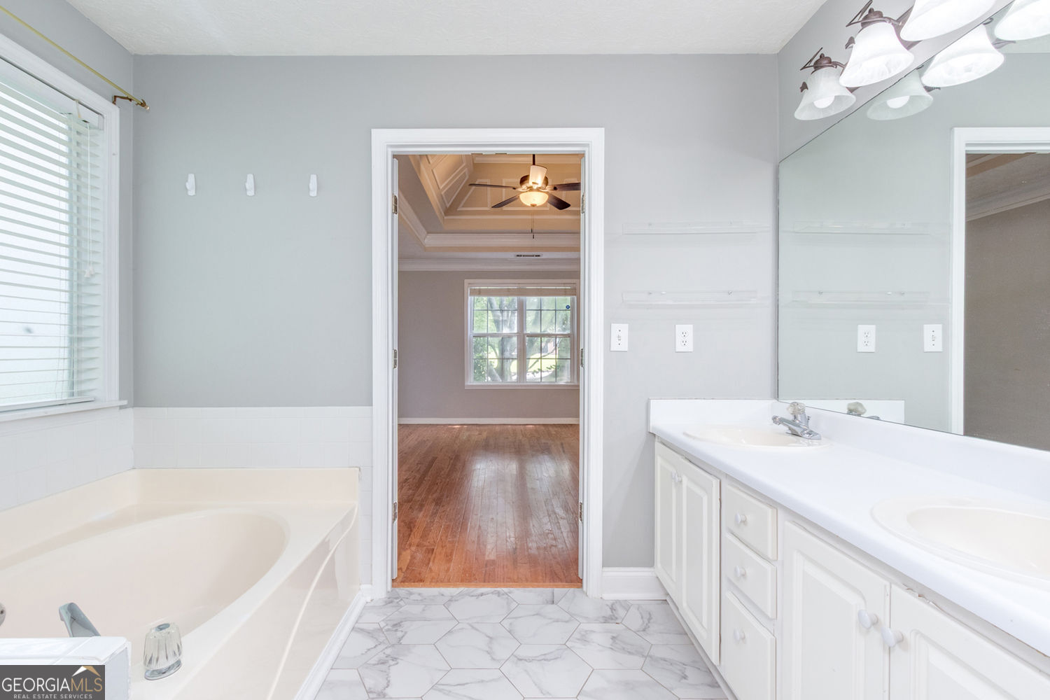 Loganville, Georgia 30052, United States, 5 Bedrooms Bedrooms, ,3 BathroomsBathrooms,Residential,Active,150680