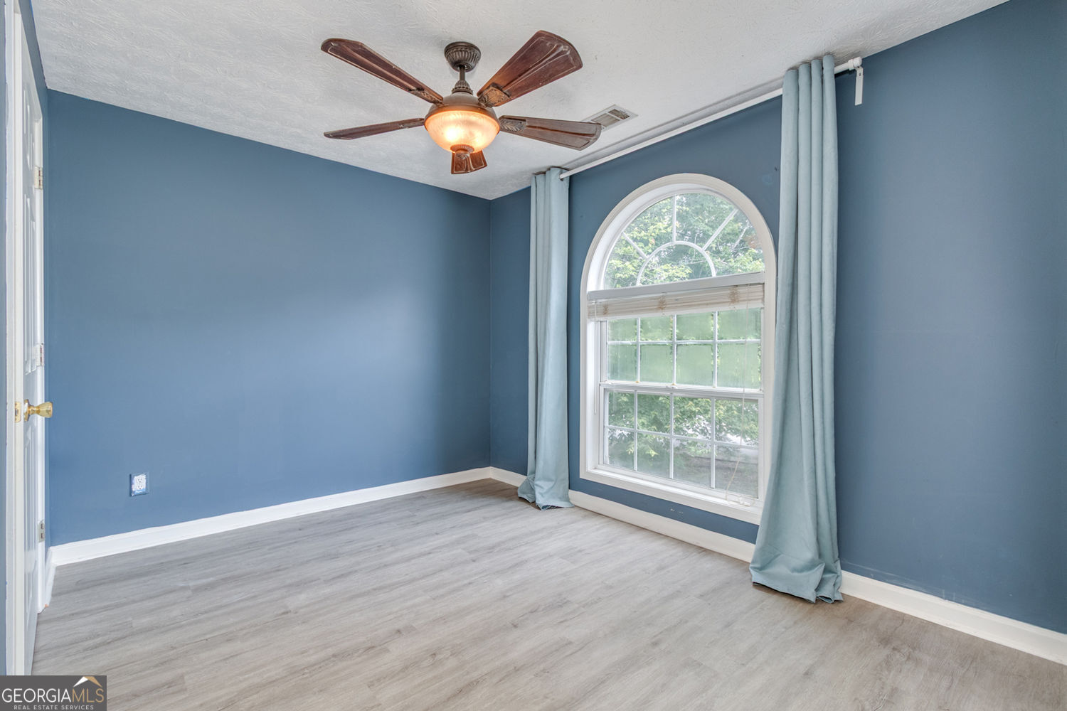 Loganville, Georgia 30052, United States, 5 Bedrooms Bedrooms, ,3 BathroomsBathrooms,Residential,Active,150680