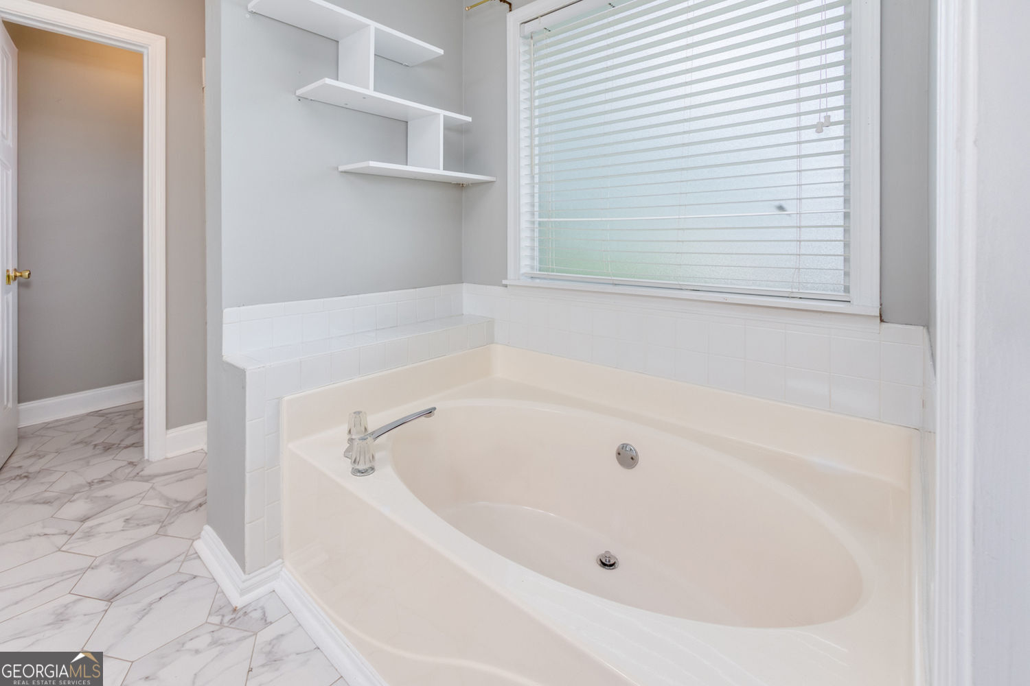 Loganville, Georgia 30052, United States, 5 Bedrooms Bedrooms, ,3 BathroomsBathrooms,Residential,Active,150680