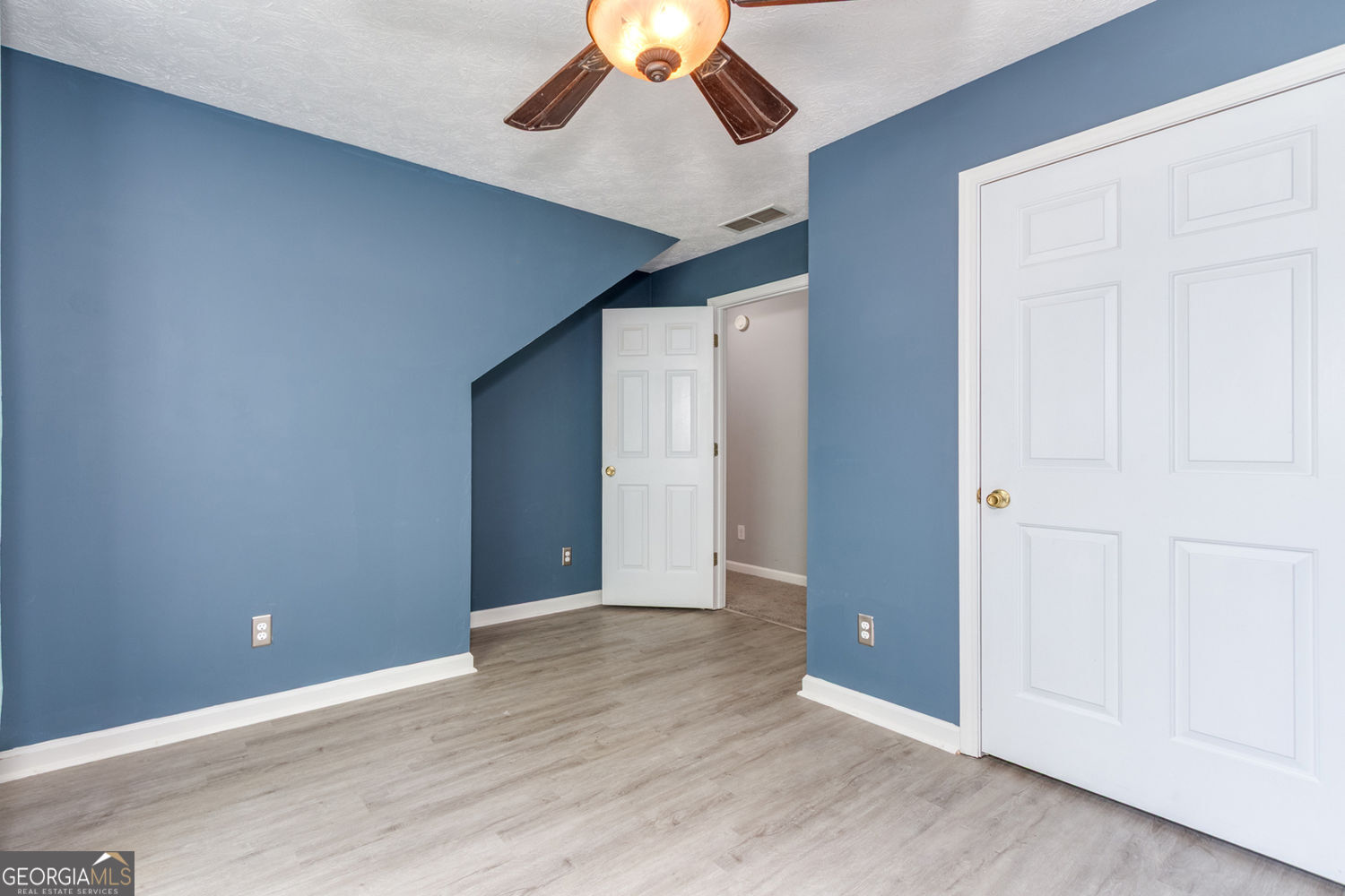 Loganville, Georgia 30052, United States, 5 Bedrooms Bedrooms, ,3 BathroomsBathrooms,Residential,Active,150680