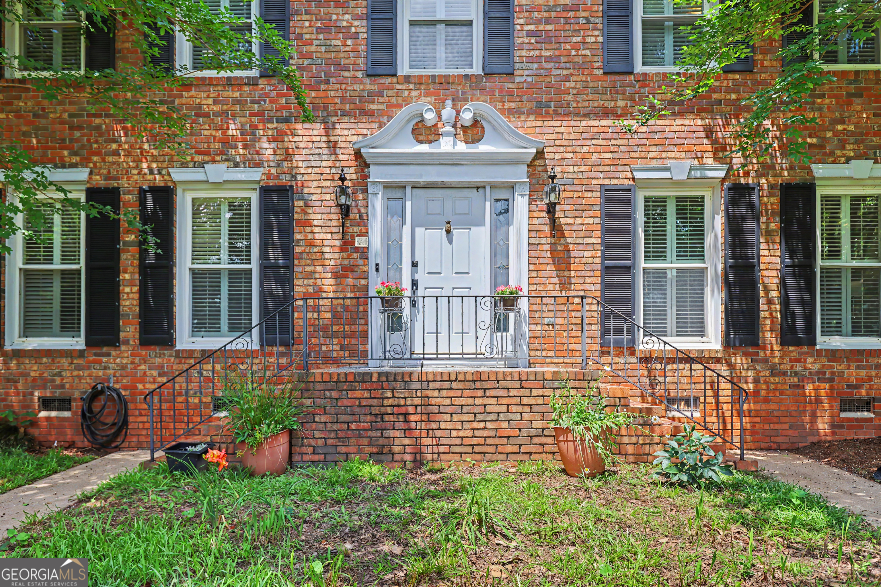 390 Virginia Hills RD