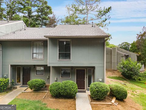 Photo of 6170 Woodland Road, Peachtree Corners, GA 30092 (MLS # 10580661)