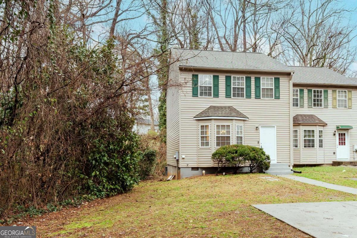 843 Joseph Club DR SW