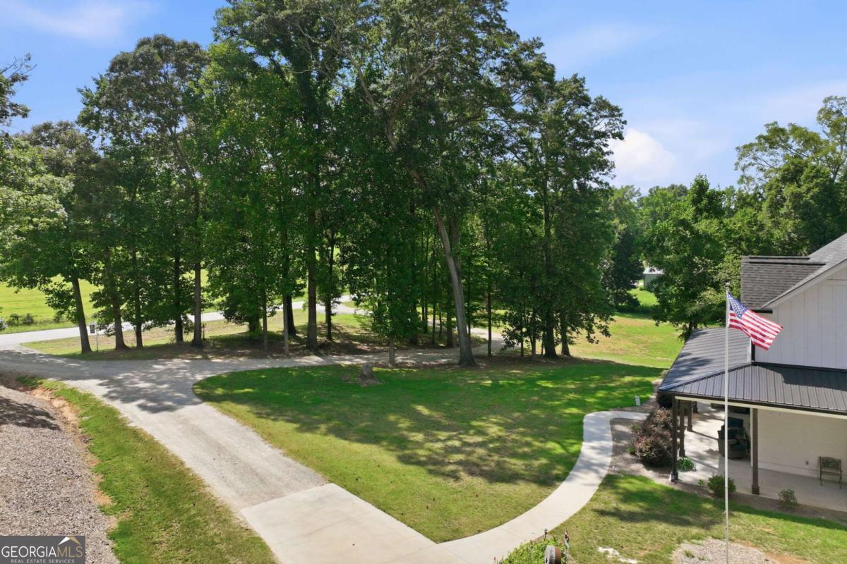 855 Geiger RD