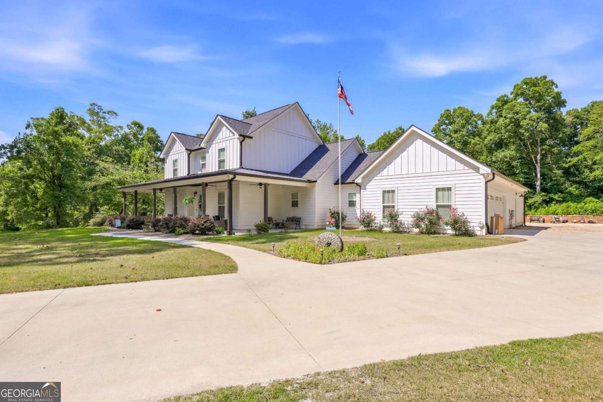 855 Geiger RD
