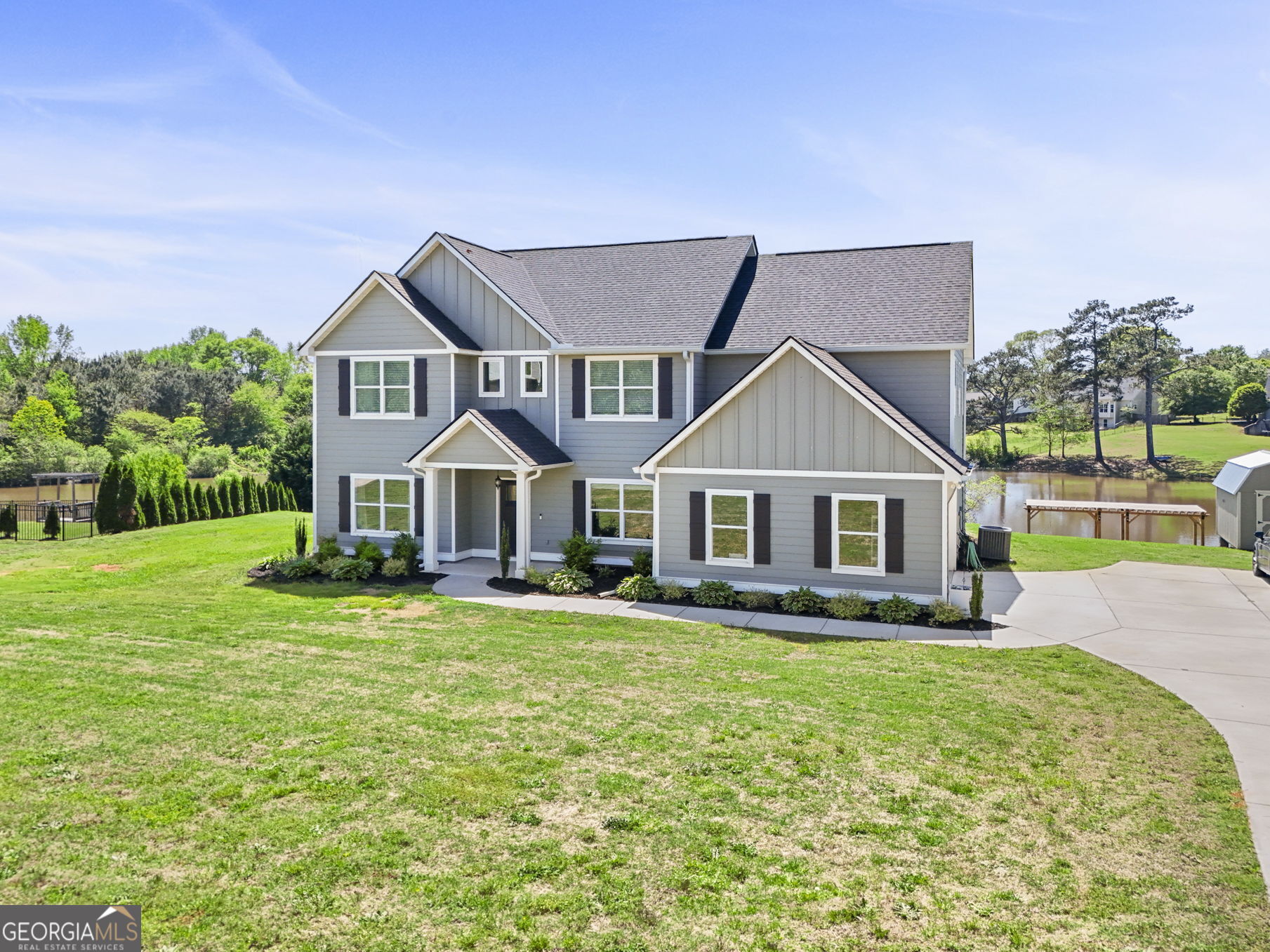 105 Hamilton Lake View CT