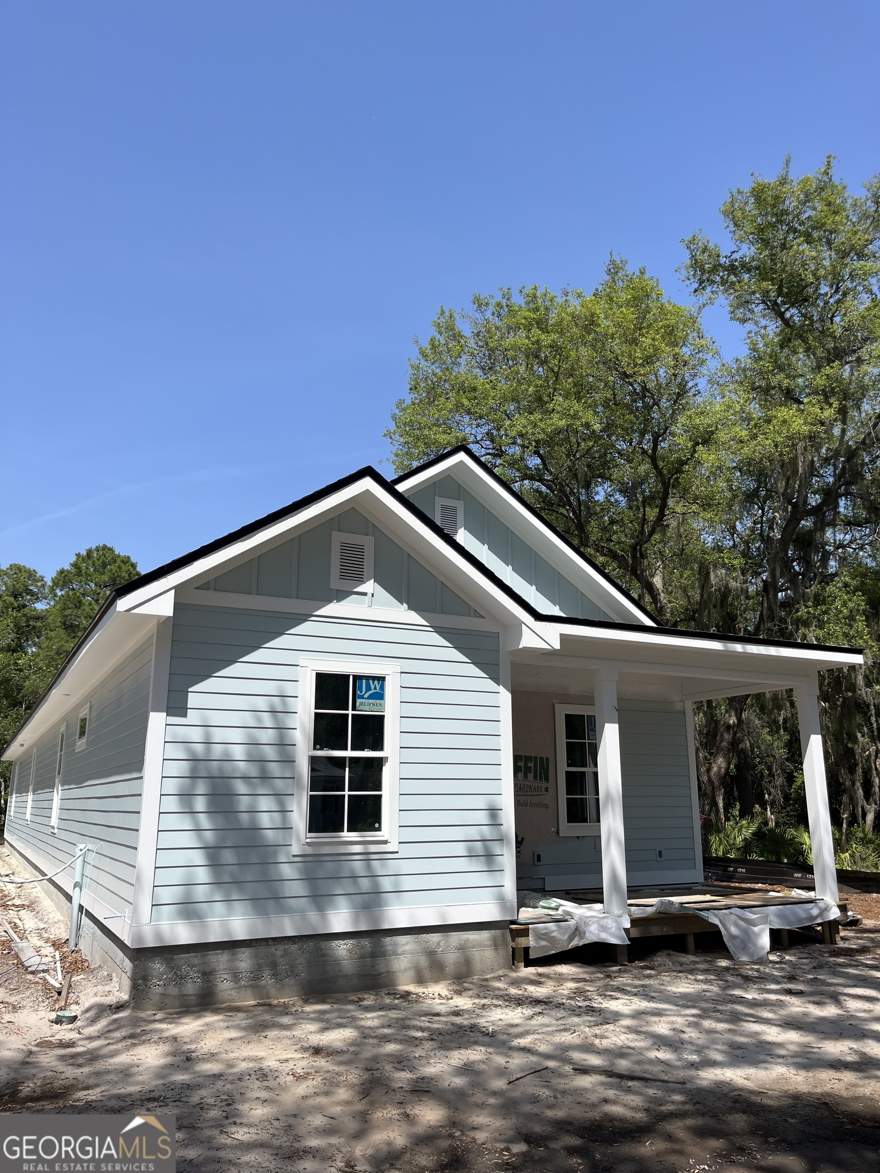 113 Mooring LN