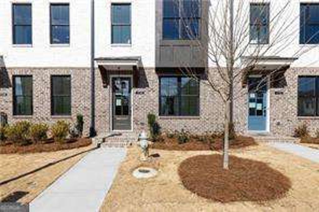 Photo of 4227 MILLCROFT Pl, Buford, GA 30518 (MLS # 10652565)