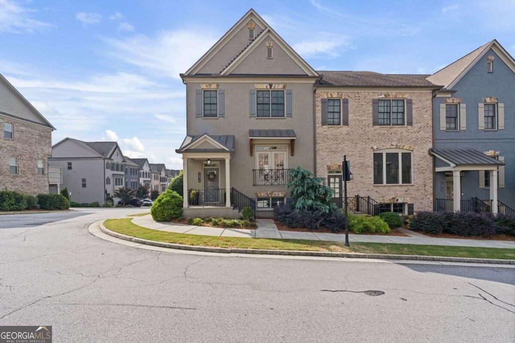 Photo of 1874 Skyfall Circle NE, Atlanta, GA 30319 (MLS # 10857623)