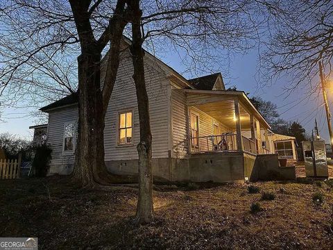 Photo of 1013 Avenue D NW, Rome, GA 30165 (MLS # 10711183)