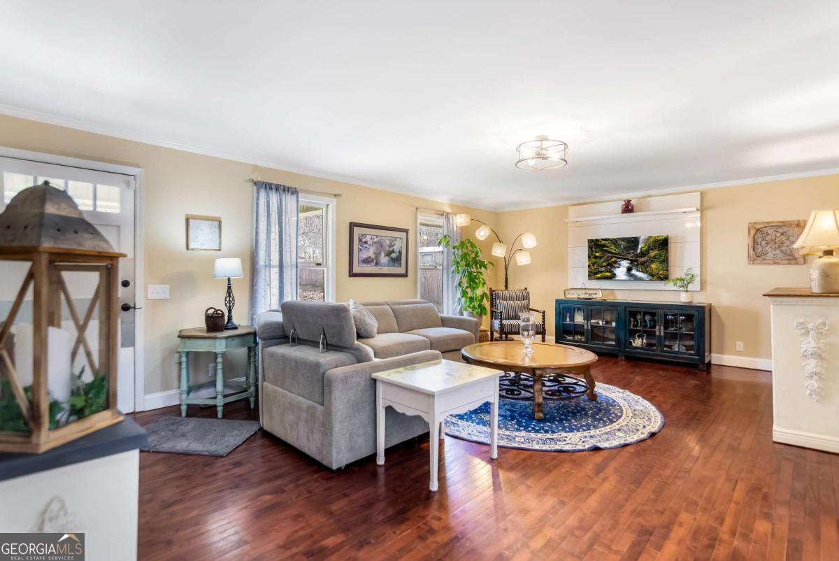 581 Roberts Ridge RD