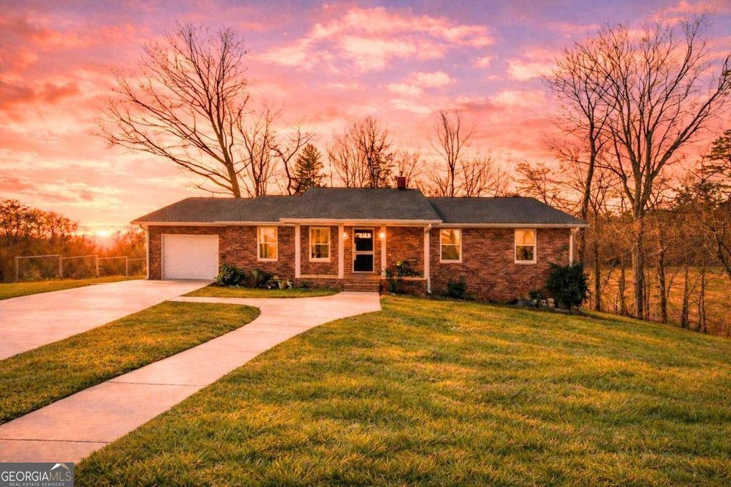 Photo of 581 Roberts Ridge Road, Ellijay, GA 30540 (MLS # 10701361)