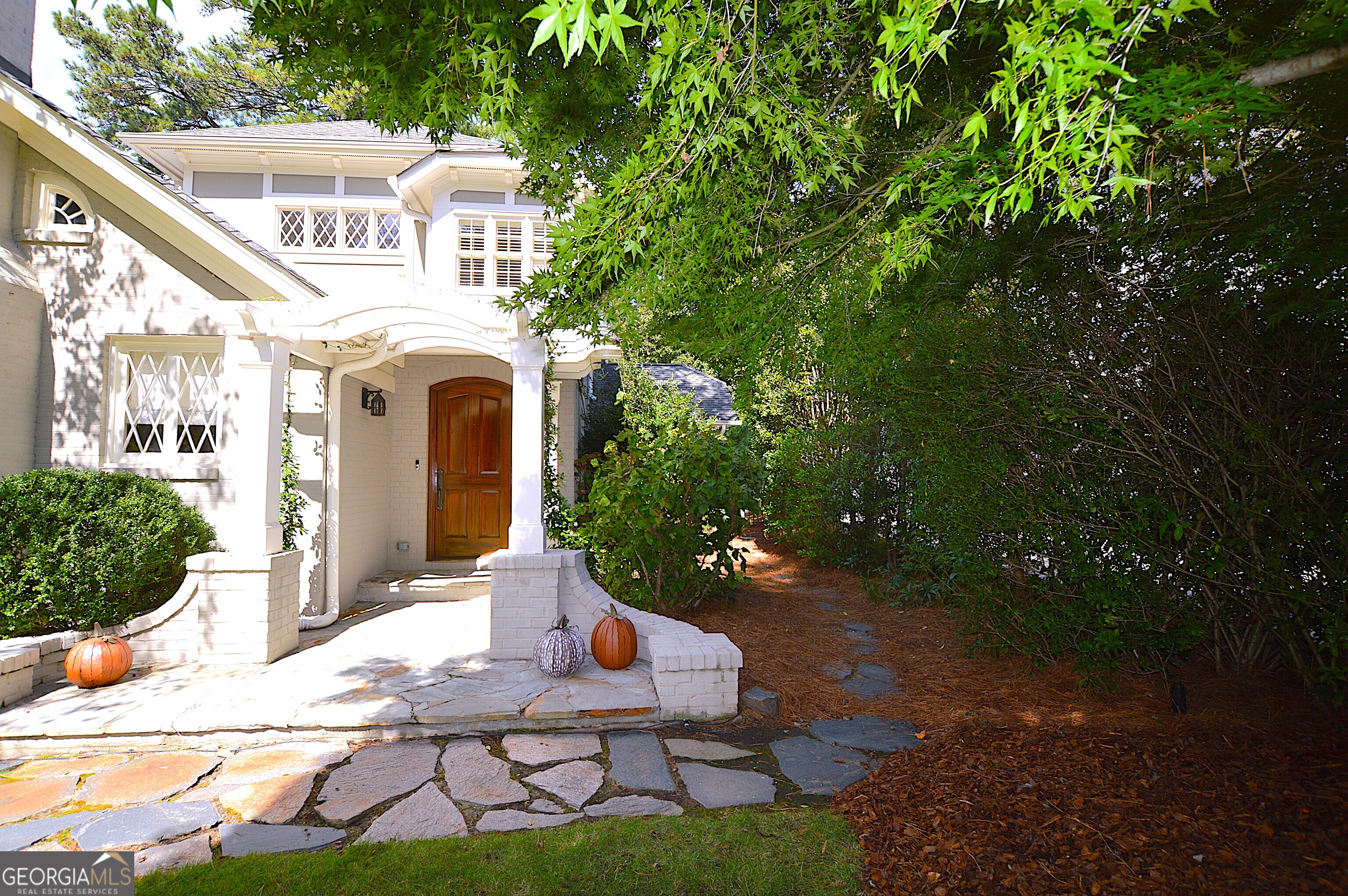 3098 Peachtree DR NE