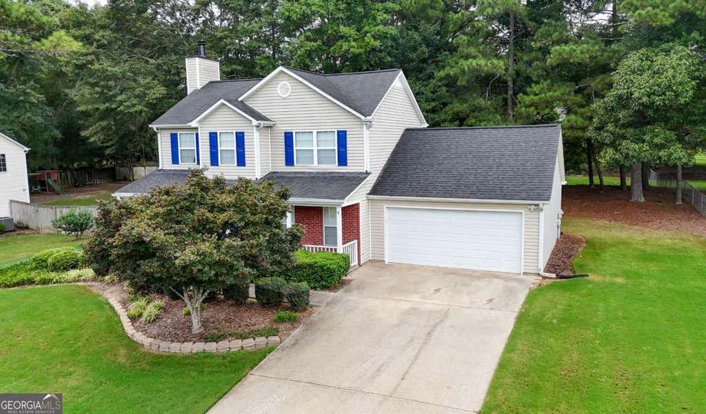 Photo of 4255 Willow Springs Drive, Loganville, GA 30052 (MLS # 10826176)