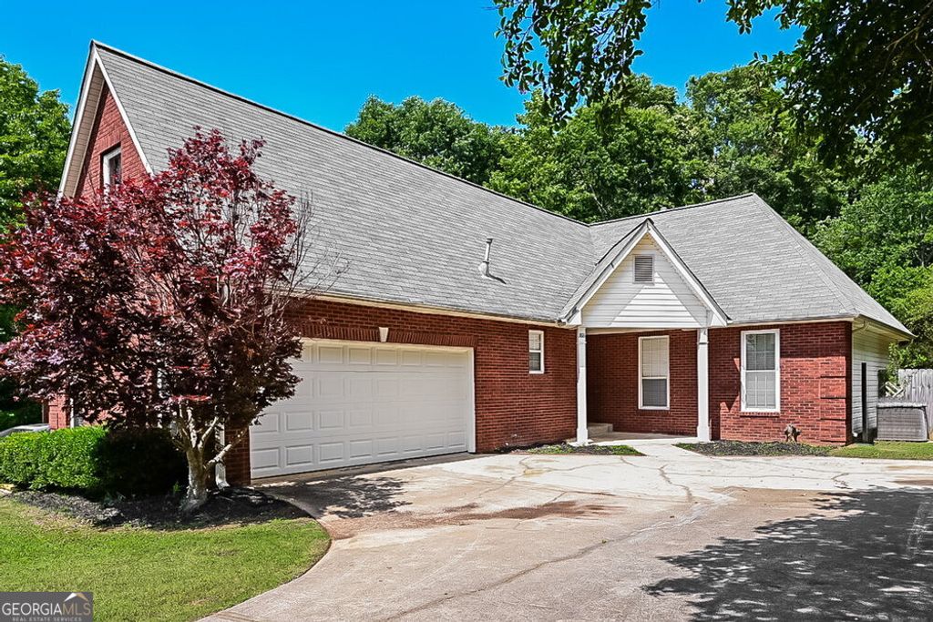 Photo of 388 Jasmine Drive, Locust Grove, GA 30248 (MLS # 10688118)