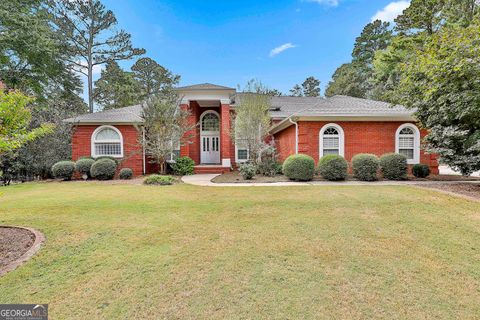 Photo of 385 Windermere Circle, Newnan, GA 30265 (MLS # 10606872)
