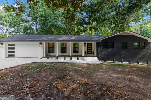 Photo of 2600 Lisa Drive SW, Atlanta, GA 30311 (MLS # 10810904)