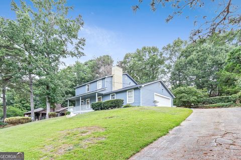 A home in Fairburn