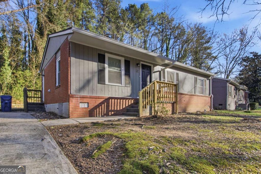 Photo of 4035 Robin Circle, Atlanta, GA 30349 (MLS # 10711599)