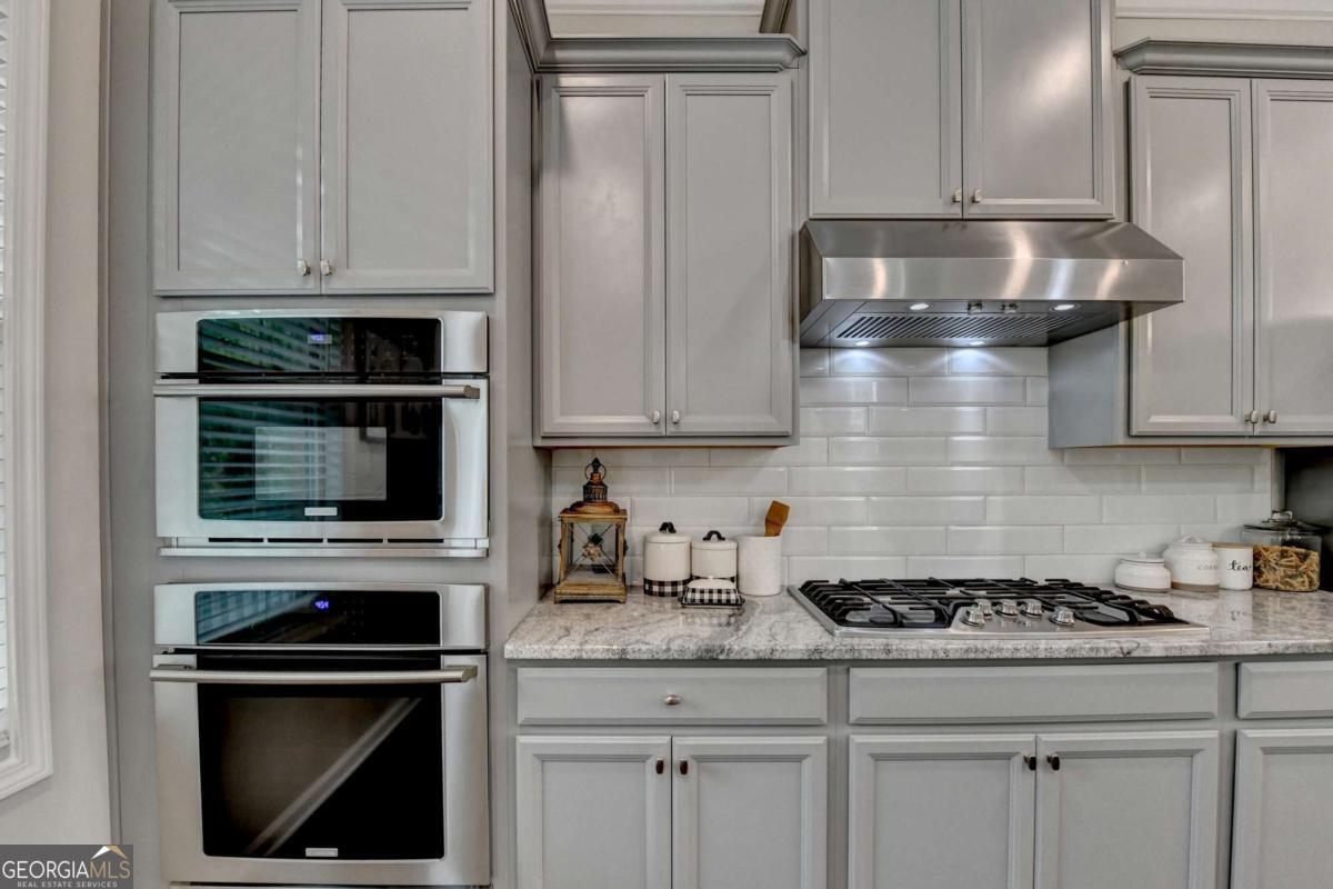 Caravelle At Windward Park - Residential