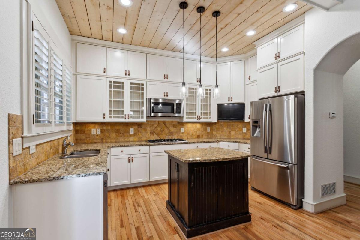 Enclave at Laura Creek - Residential