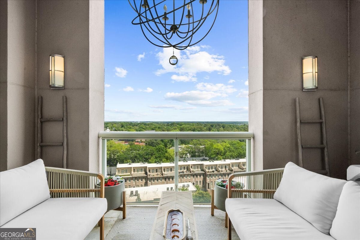 2881 Peachtree RD NE 1102