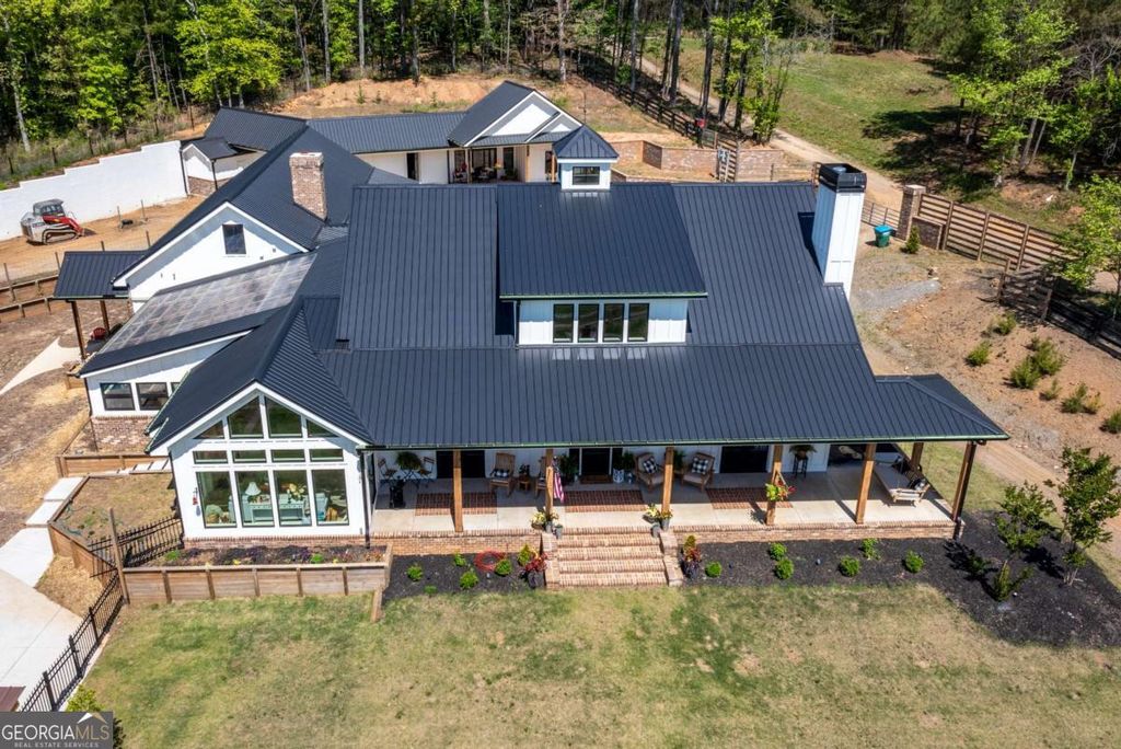 Photo of 228 Grey Squirrel Point, Talking Rock, GA 30175 (MLS # 10760076)