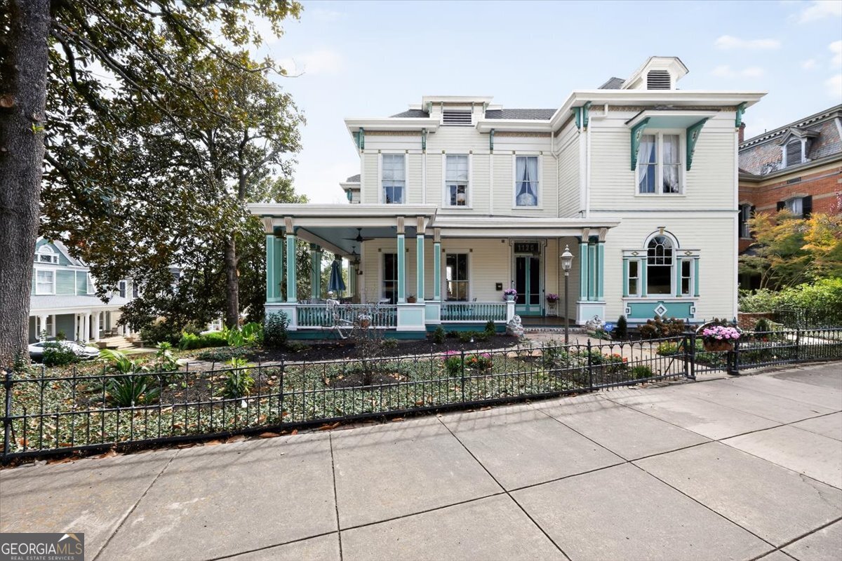 1120 Georgia AVE