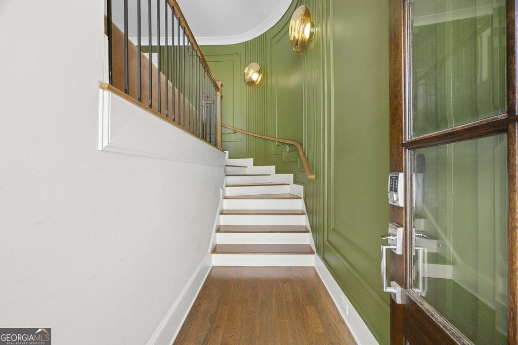 Photo of 3715 Peachtree Road NE #9, Atlanta, GA 30319 (MLS # 10852735)