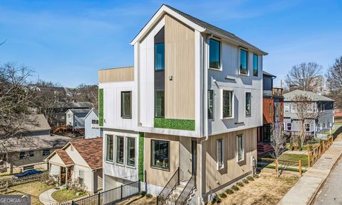 Photo of 204 South Avenue SE, Atlanta, GA 30315 (MLS # 10677259)