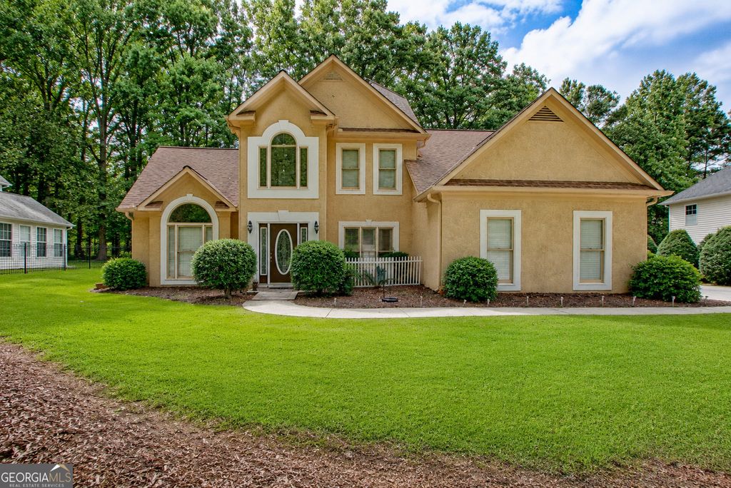 Photo of 333 Kensington Drive, Peachtree City, GA 30269 (MLS # 10764502)