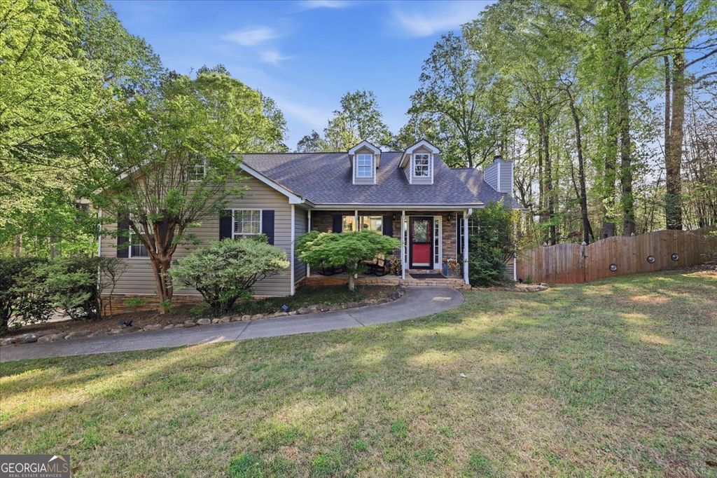 Photo of 115 Oak Crest Ln, Dallas, GA 30132 (MLS # 10731322)