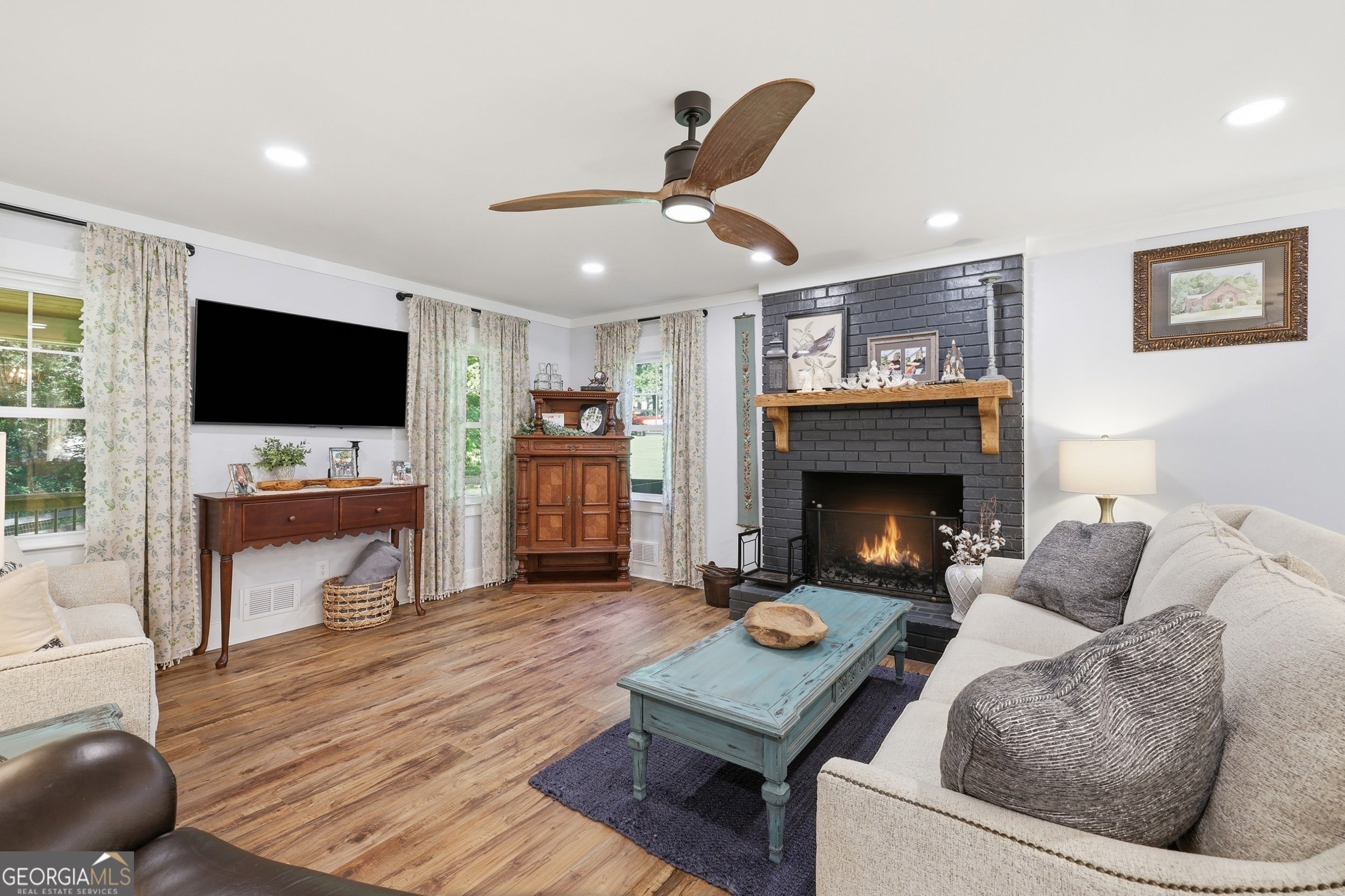 500 Ketron DR