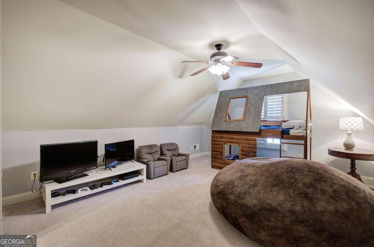 Four Seasons - Residential