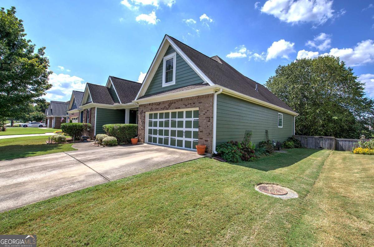 Four Seasons - Residential